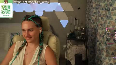 LeslieKorfs online show from October 5, 10:26 pm