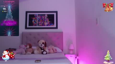 LeslyAndika online show from December 19, 11:39 am