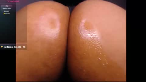 lesly online show from November 6, 2:28 am