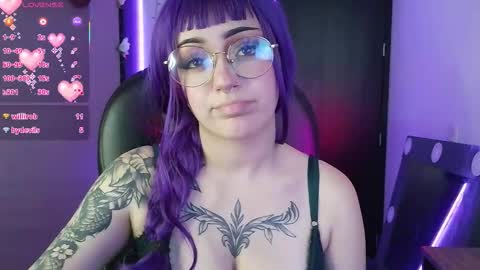 Less  online show from November 5, 4:56 pm