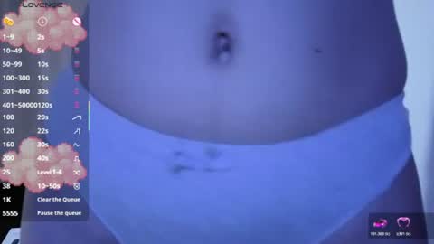 lessliee online show from June 17, 9:32 am