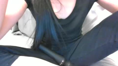 lets_play143 online show from June 26, 6:14 am