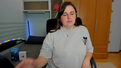 Naomi online show from July 23, 6:32 am