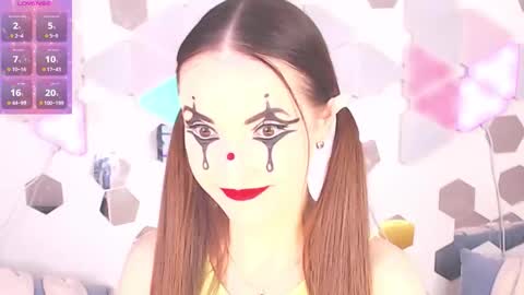 Alexia online show from November 5, 10:59 pm