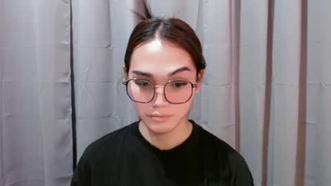 lexibabe_ online show from June 21, 9:46 am