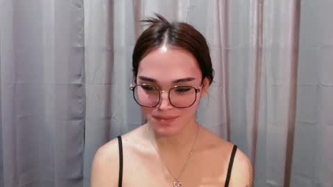 lexibabe_ online show from June 12, 6:43 am