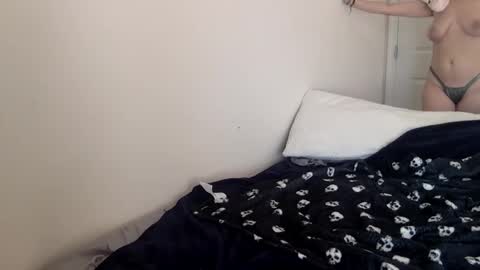 Alexia L. online show from February 2, 5:15 pm