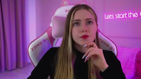 Lexi online show from May 1, 6:38 am