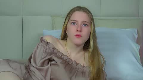 Lexi online show from November 12, 6:22 am