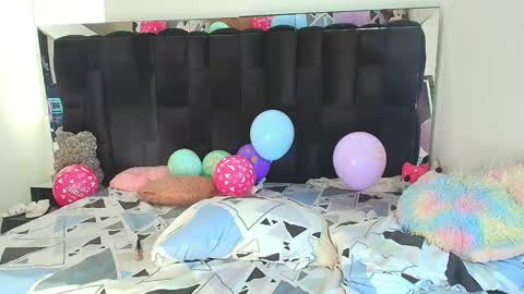Snapshot of lexiross1 chatting on March 1, 3:05 pm lexiross1 online show from March 1, 3:05 pm