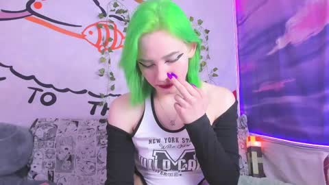 Snapshot of lexy_l0vy chatting on February 11, 5:37 am LexxxY online show from February 11, 5:37 am