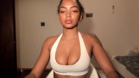 LEXY - Independent account online show from December 4, 12:35 am