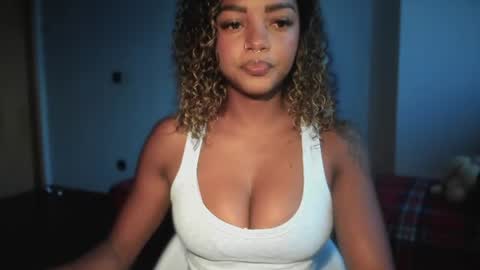 LEXY - Independent account online show from August 7, 12:01 pm