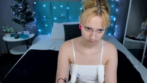 Lexy online show from January 20, 9:24 am