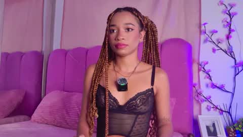 lexyskye online show from June 17, 11:33 am