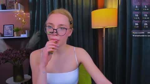 leyla_sexi online show from April 17, 9:50 pm