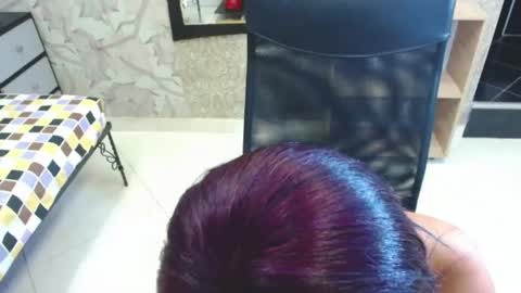 leyladirtyfox online show from December 19, 10:42 pm