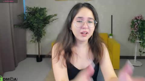 leylamirage online show from March 31, 12:27 pm