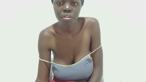 laylani69 online show from June 1, 11:27 pm