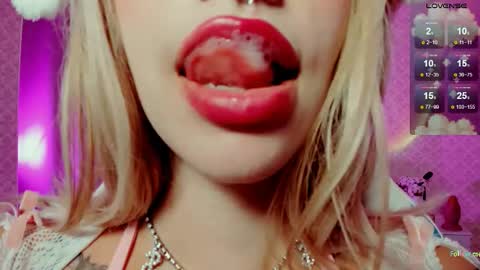 LEA online show from September 18, 6:06 pm