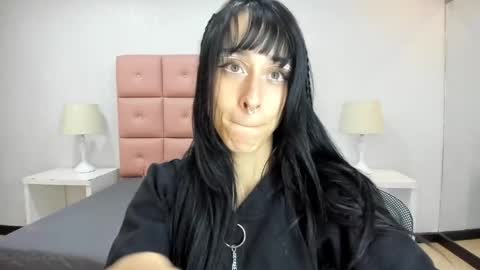 lhiamfitt online show from February 7, 6:24 am