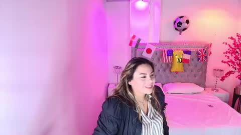 Lia  online show from June 16, 3:40 am