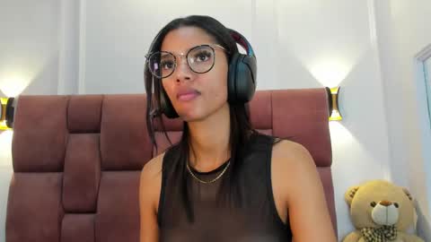 Snapshot of lia_girl2 chatting on January 9, 3:36 am Lia online show from January 9, 3:36 am