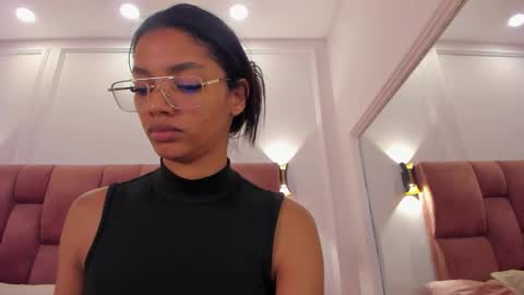 Snapshot of lia_girl2 chatting on March 12, 2:20 am Lia online show from March 12, 2:20 am