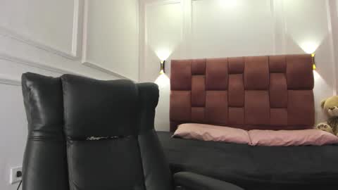 Snapshot of lia_girl2 chatting on March 4, 4:06 am Lia online show from March 4, 4:06 am