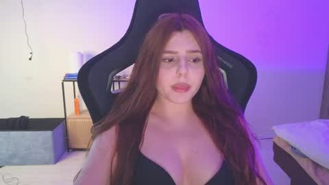 Lia online show from August 3, 5:18 pm