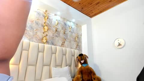 lia_mariana online show from March 2, 7:37 am