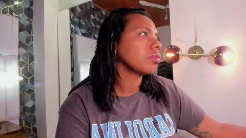 lia_mariana online show from January 11, 8:36 pm