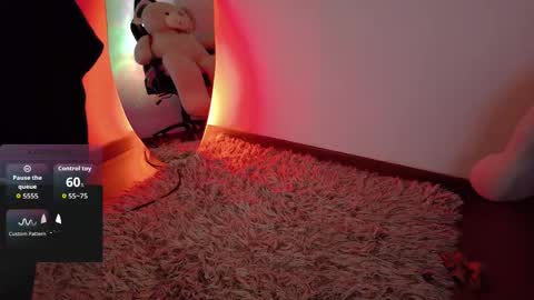 Lia online show from December 4, 11:38 pm