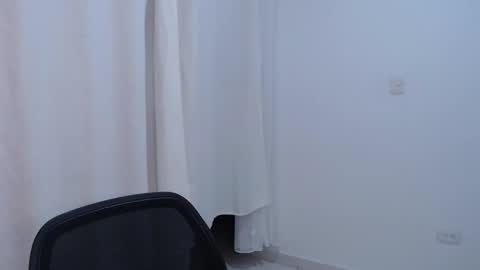  lia  online show from May 18, 3:16 am