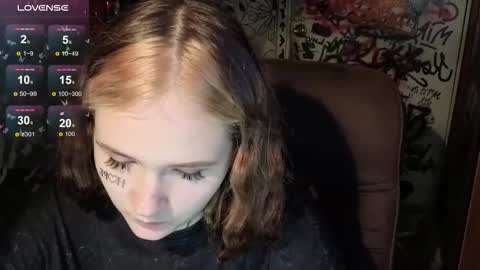 liaaa_li online show from October 28, 4:46 pm