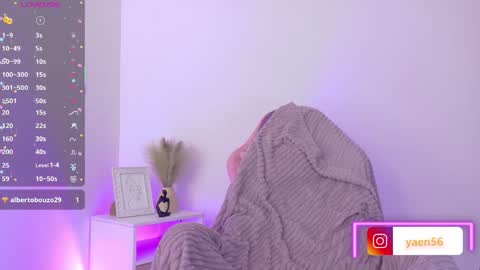 liah__19 online show from May 1, 12:25 am