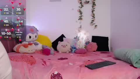 liahdiaz_ online show from February 16, 12:27 pm
