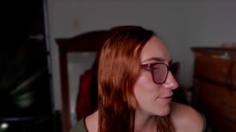 Snapshot of liahilton_ chatting on January 28, 2:53 pm lh6 9c online show from January 28, 2:53 pm