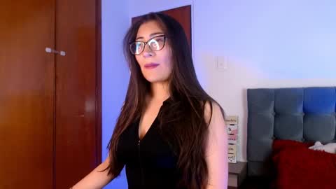 Liana  online show from September 30, 6:02 pm