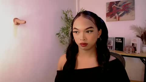 CALL ME LIANNA online show from June 28, 8:15 pm