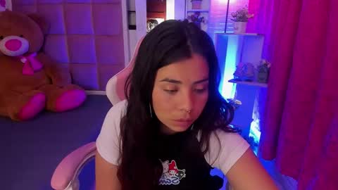 liany_taylor online show from March 2, 7:15 am