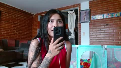 Liarouse04 online show from April 29, 1:36 pm