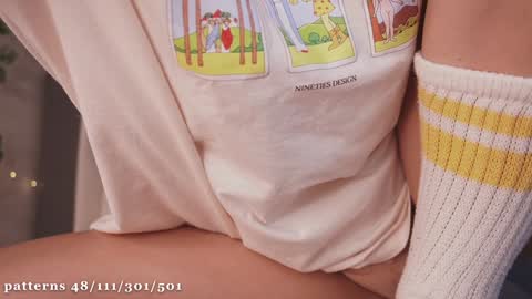 Snapshot of liass_molly chatting on December 29, 9:50 am Molly  you can find Bunny here --  online show from December 29, 9:50 am