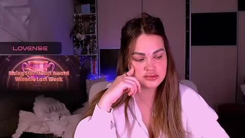 libra_mia online show from May 3, 5:22 am