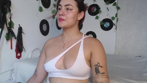 Liia online show from December 10, 9:43 pm