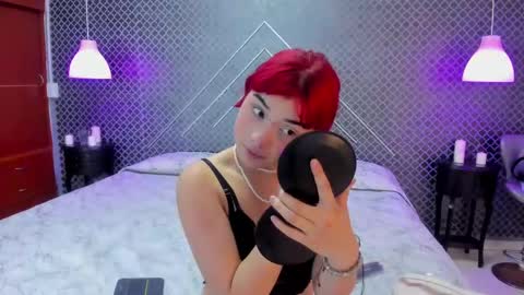 Snapshot of liilith_bloom chatting on September 8, 9:03 pm Lilith online show from September 8, 9:03 pm
