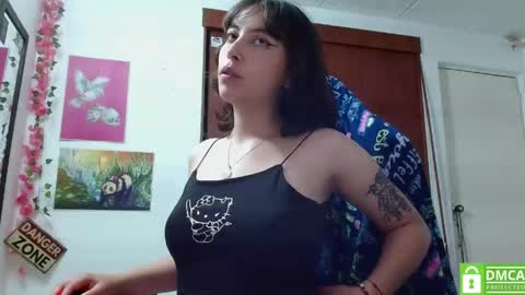 lisa online show from May 4, 4:05 am