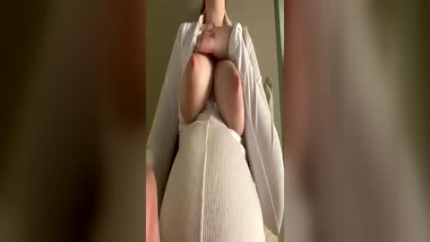 liissa207673 online show from June 15, 4:02 am