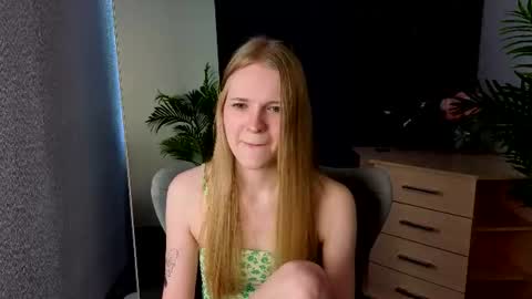 Erica online show from June 18, 1:27 pm