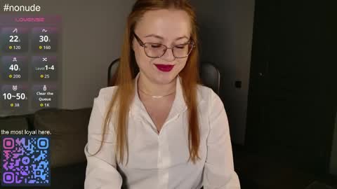 lila_pitt online show from May 14, 9:04 am